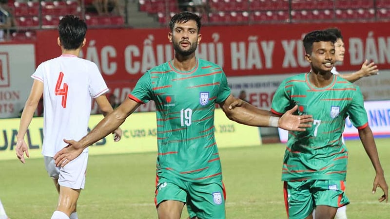 ভুলে ভরা ম্যাচে ভিয়েতনামের কাছে হারল বাংলাদেশ
