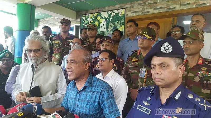 আইনশৃঙ্খলা অবনতি করার চেষ্টাকারীদের হাত ভেঙে দেওয়া হবে: স্বরাষ্ট্র উপদেষ্টা
