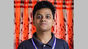 ডাকসু বানচাল করতে চাইলে ক্যাম্পাসে অস্তিত্ব থাকবে না: শিবিরের ফরহাদ