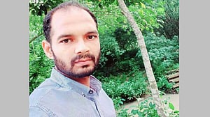 সাতক্ষীরার যুবকের হাতুড়ির আঘাতে তরুণী নিহত