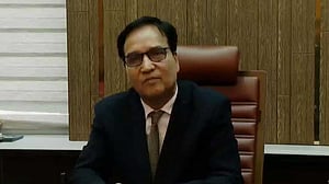 জনপ্রশাসন সচিব মোখলেসকে বদলি