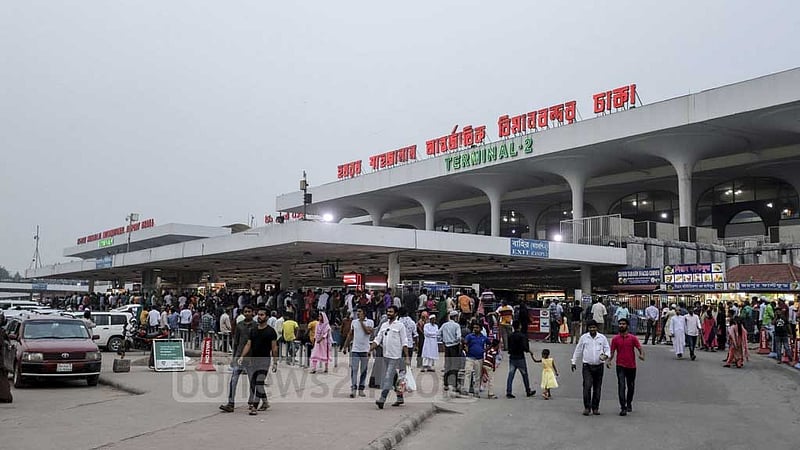 শাহজালালে ৩২ লাখ টাকার সিগারেট জব্দ