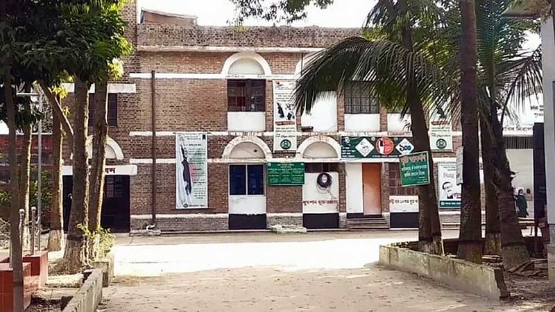 শেরপুর কারাগার সচল হয়নি দেড় মাসেও, পলাতক ৪০০ আসামি