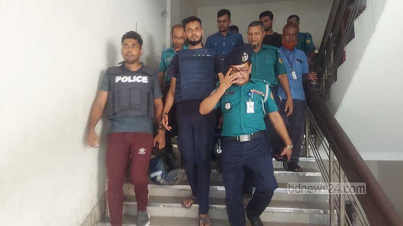পুলিশ হত্যার বিচার চেয়েছিলাম, আর কখনো চাইবো না: কনস্টেবল শোয়াইবুর