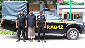 সিরাজগঞ্জে আমৃত্যু সাজাপ্রাপ্ত পলাতক আসামি গ্রেপ্তার
