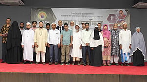 সাউথইস্টের চার শিক্ষার্থীর পরিবার পেল ৪০ লাখ টাকা সহায়তা