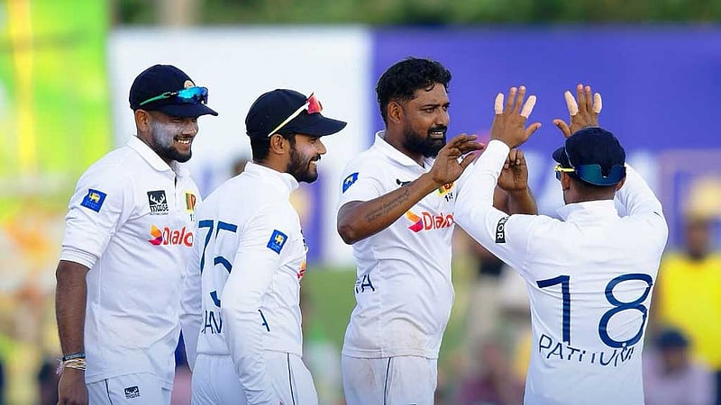 সেঞ্চুরির দুয়ারে রাভিন্দ্রা, গলে শেষ দিনের রোমাঞ্চের অপেক্ষা