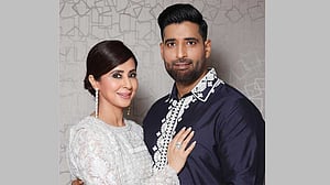 বিচ্ছেদ চান ‘রঙ্গিলা’ উর্মিলা