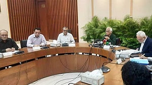 ‘রাজনৈতিক কারণে’ নেওয়া প্রকল্প পুনর্বিবেচনা করবে সরকার