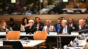 দেরি হওয়ার আগেই সমাধান বের করতে হবে, রোহিঙ্গা সঙ্কট নিয়ে ইউনূস