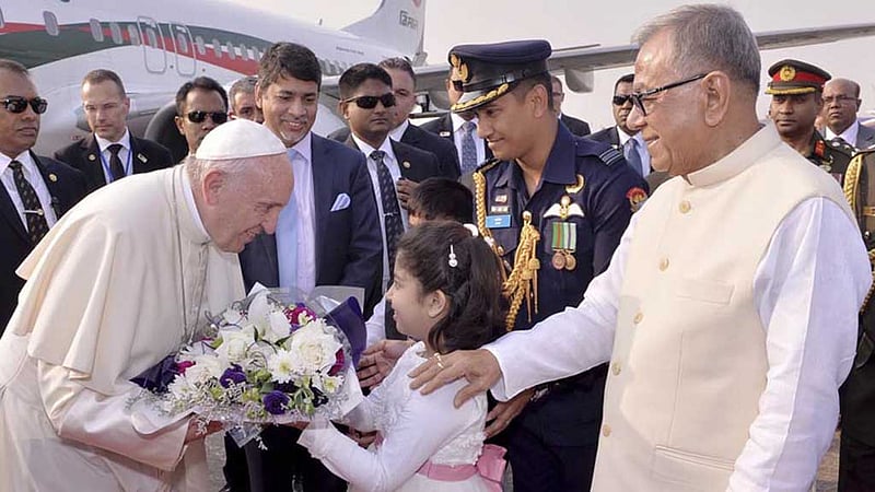 স্মরণে পোপ ফ্রান্সিসের বাংলাদেশ সফর, দিয়েছিলেন যে বার্তা