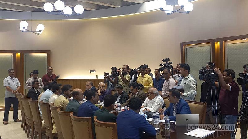 ‘গণতান্ত্রিক রাষ্ট্র’ প্রতিষ্ঠা করতেই সংলাপ: আলী রীয়াজ