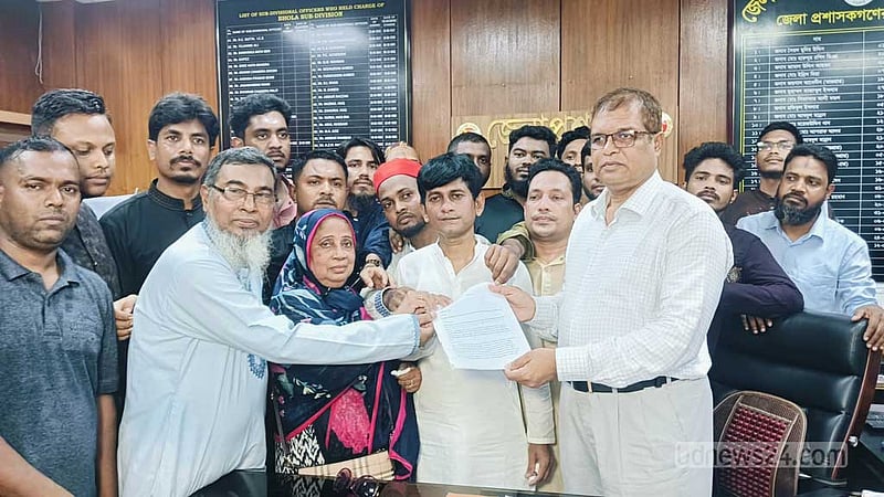 ভোলায় গ্যাস সংযোগ না দিলে উপদেষ্টাদের বাসভবন ঘেরাওয়ের হুঁশিয়ারি