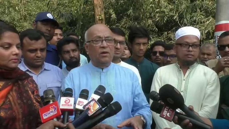 দুর্ঘটনাস্থলে সড়কের অসঙ্গতি চিহ্নিত করার নির্দেশ উপদেষ্টা ফারুক ই আজমের