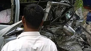 লোহাগাড়ার দুর্ঘটনায় নিহতদের মধ্যে তিন জন এক পরিবারের
