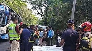 লোহাগাড়ার জাঙ্গালিয়ায় বারবার কেন দুর্ঘটনা?