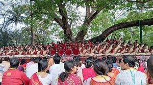 বর্ষবরণে ছায়ানটের বার্তা: অতৃপ্তি প্রতিবিধানের দায় রাষ্ট্রের, সমাজেরও