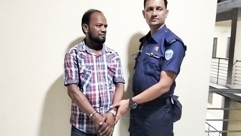কুমিল্লায় সরকারি চাল আত্মসাৎ, ডিলার বিএনপি নেতার ৬ মাসের জেল
