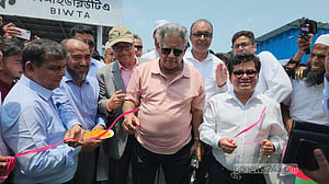 পাঁচ টাকার বেশি টোল নিলে ইজারা বাতিল করা হবে: নৌ উপদেষ্টা