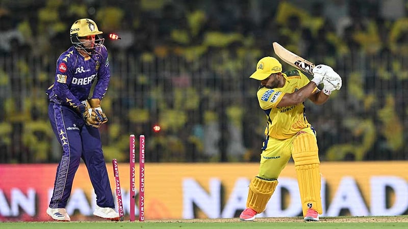 ঘরের মাঠে চেন্নাইয়ের দুঃস্বপ্নের রাত