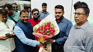 হিলি স্থলবন্দর পরিদর্শনে ভারতীয় সহকারী হাই কমিশনার