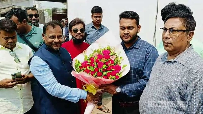 হিলি স্থলবন্দর পরিদর্শনে ভারতীয় সহকারী হাই কমিশনার