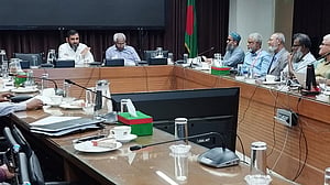 প্রবাসীদের ভোট: পদ্ধতি ঠিক করতে দলগুলোর সঙ্গে মঙ্গলবার বসছে ইসি