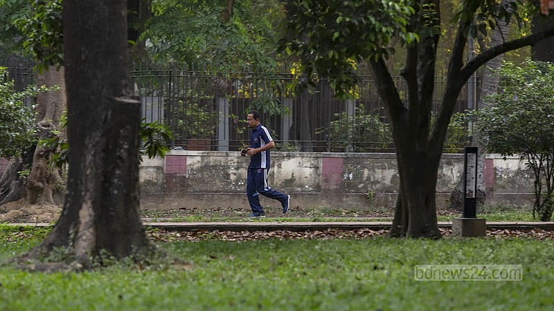 অস্বাভাবিক হৃদস্পন্দের ঝুঁকি কমাতে পারে দ্রুত হাঁটা