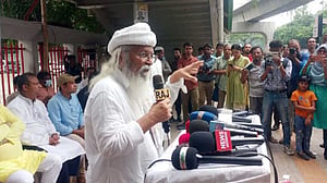‘পূর্ণ ক্ষমতার’ সরকার দরকার ছিল, সেটা পাইনি: ফরহাদ মজহার