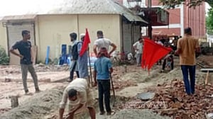 সাবেক ডিএমপি কমিশনার আছাদুজ্জামানের দখলে নেওয়া জমি ফিরেছে মুক্তিযোদ্ধা পরিবারে