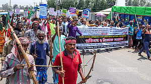 বাপ-দাদার জমিতে ইপিজেড না করার দাবি গাইবান্ধার সাঁওতালদের