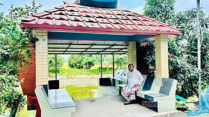‘নৌকা’ ভেঙে আওয়ামী লীগ ছাড়লেন কোটালীপাড়ার সাবেক ইউপি চেয়ারম্যান