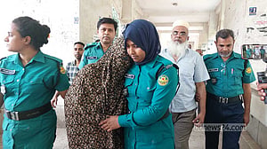 সম্পদের মামলায় স্বাস্থ্যের মালেক ও স্ত্রীর সাজা