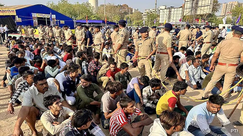 গুজরাটে এক রাতে ‘১০২৪ বাংলাদেশি’ আটক