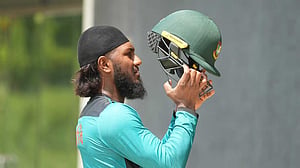 কঠিনেরে ভালোবেসেই জাকের আলির আনন্দময় পথচলা