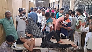 ঈদের রাতে আতশবাজি ফোটানো নিয়ে সংঘর্ষে যশোরে নিহত ১