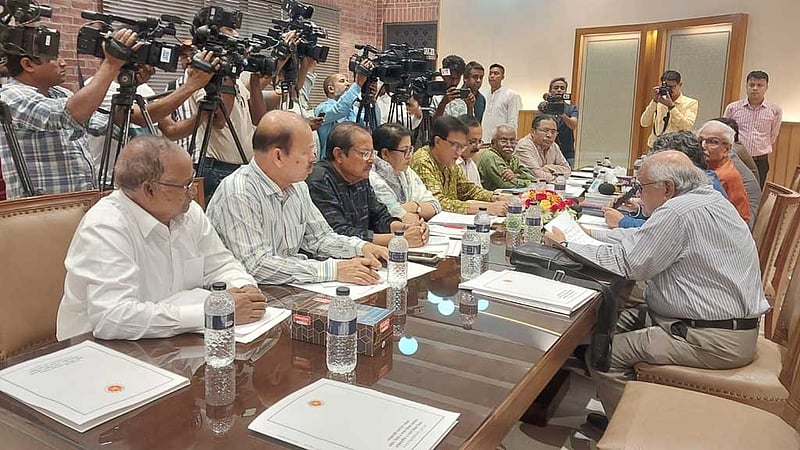 শাসনব্যবস্থার কাঠামোগত সংস্কার ‘অনিবার্য’: সংলাপে জেএসডি