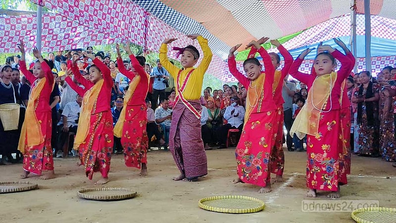 খাগড়াছড়িতে মারমা সম্প্রদায়ের ‘মাহা সাংগ্রাই’ উৎসব শুরু
