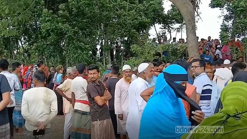 মাদারীপুরে জঙ্গলে পড়েছিল যুবকের গলা কাটা লাশ