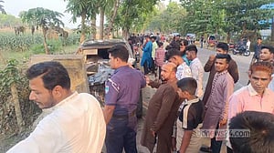 মেহেরপুরে তিন গাড়ির সংঘর্ষে ৩ জন নিহত, আহত ২