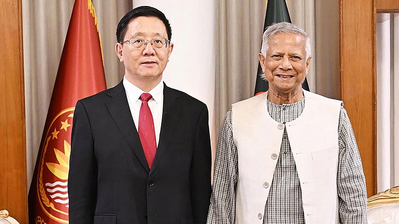 বাংলাদেশ ও চীন ‘কাছাকাছি থেকেও অনেক দূরে’: ইউনূস