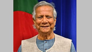 প্রধান উপদেষ্টা কাতার যাচ্ছেন সোমবার