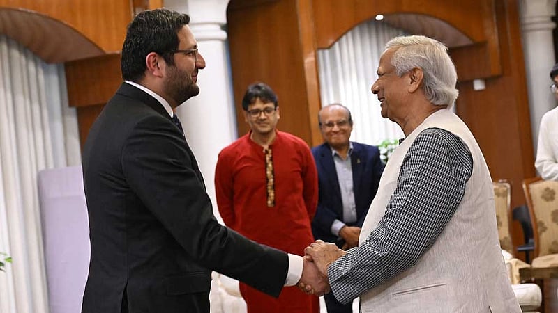 টেলিযোগাযোগ ও জ্বালানি খাতে বিনিয়োগ করতে চায় পাকিস্তানের এনগ্রো