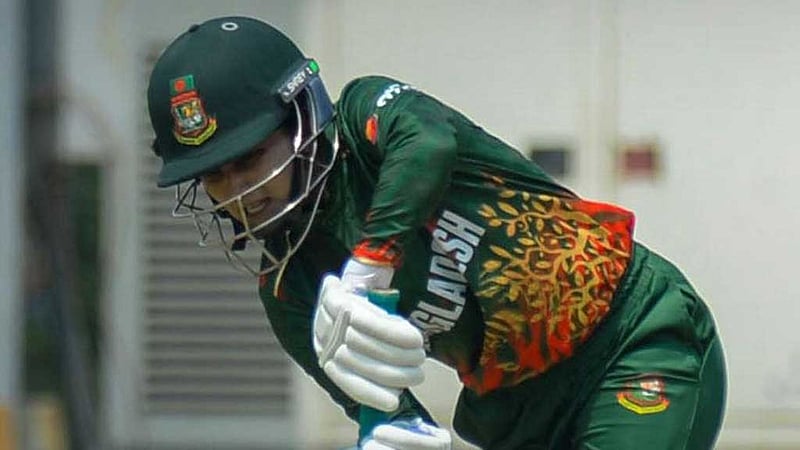 রেকর্ডময় ইনিংসে নিগারের ৭৮ বলে সেঞ্চুরি, শারমিনের অপরাজিত ৯৪