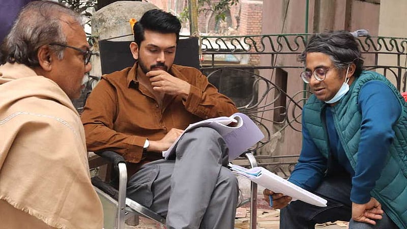 শুভর ‘নীলচক্র’: সার্টিফিকেশন বোর্ড চাইছে ‘এখনই মুক্তি দিতে’