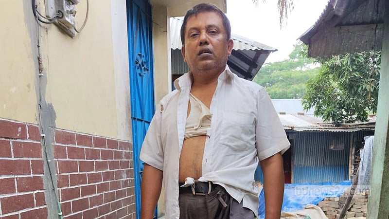 নোয়াখালীতে প্রধান শিক্ষককে পিটিয়ে স্কুল ছাড়া করার অভিযোগ