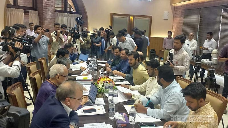 সংস্কার প্রশ্নে জাতীয় স্বার্থকে প্রাধান্যের দাবি নুরের