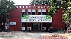 ১২০ টাকা চুরির অপবাদে খুঁটিতে বেঁধে নির্যাতন, কিশোরীর ‘আত্মহত্যা’