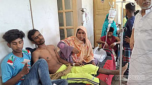 পাবনায় চর দখল নিয়ে দুপক্ষের সংঘর্ষ, গুলিবিদ্ধ ৫