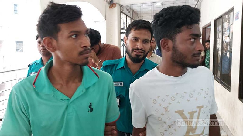 ‘হিরোইজম দেখিয়েছে, জিরো হয়েছে’: পারভেজ হত্যার আসামিদের নিয়ে আদালত